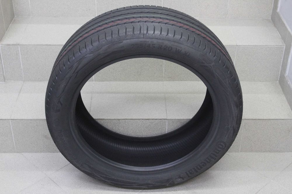 255/45-20 Continental EcoContact 6
