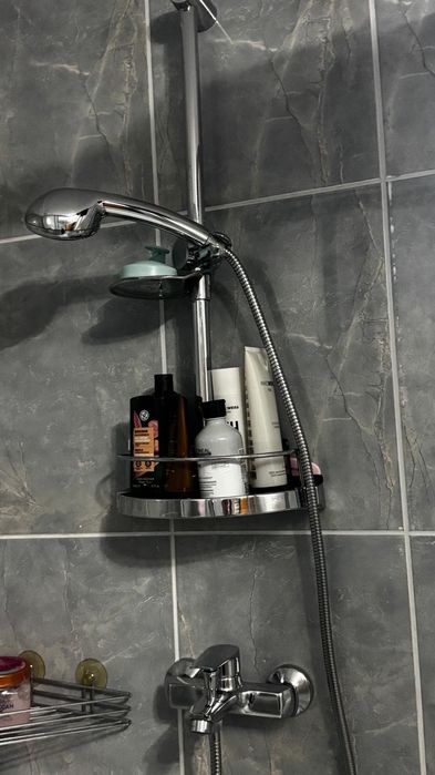 Vase WC, baterii lavoar si dus, mobilier baie