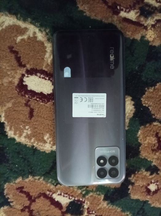 tel sotladi reyalmi 8i  128/4 pamyat tel idiyol xolatda