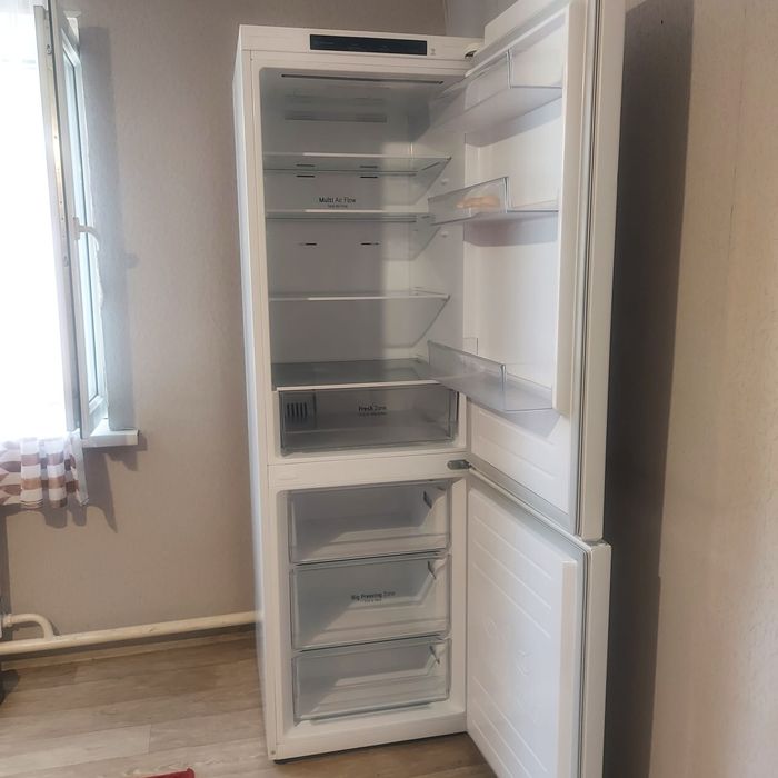Продам холдильник