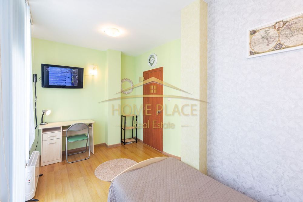 Дава се под наем Четиристаен апартамент в Варна, Център - 150 кв.м за 1530 € - Снимка #7