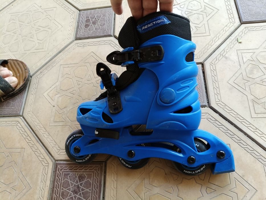 Ролики синие срочно