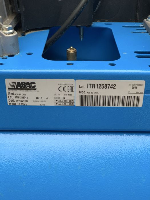 ABAC  A29 Електрически бутален компресор 90л