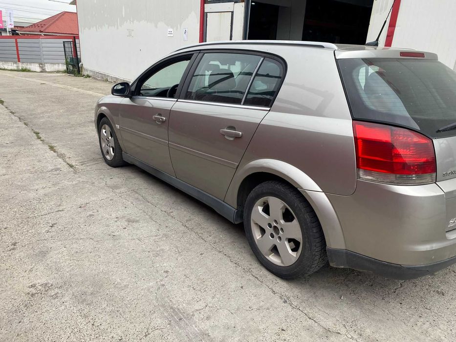 Dezmembram Opel Signum 2.0 diesel