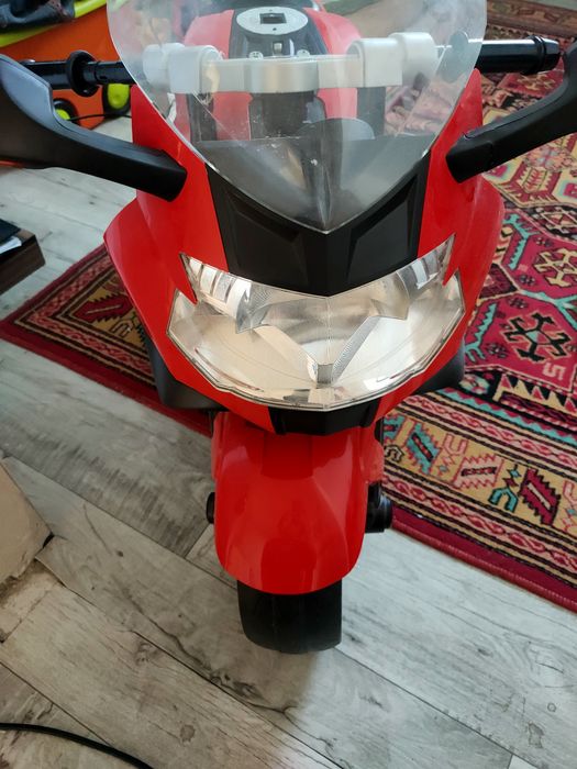 Мотоцикл в отличном состояний