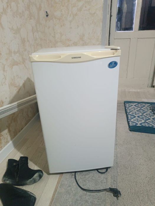 Холодильник сатылады