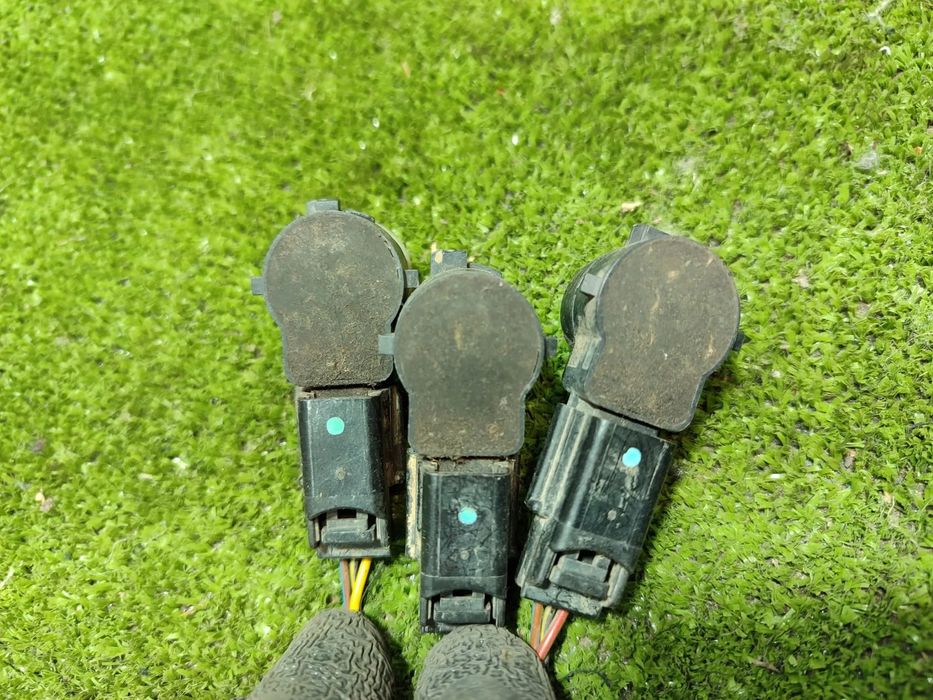 SENZORI PARCARE SPATE ( 3 BUC.) JEEP GRAND CHEROKEE WH MOTOR 3.0 DIESEL 2010 COD OEM 0263003676 / 1EW63TRMAA 2004-2010