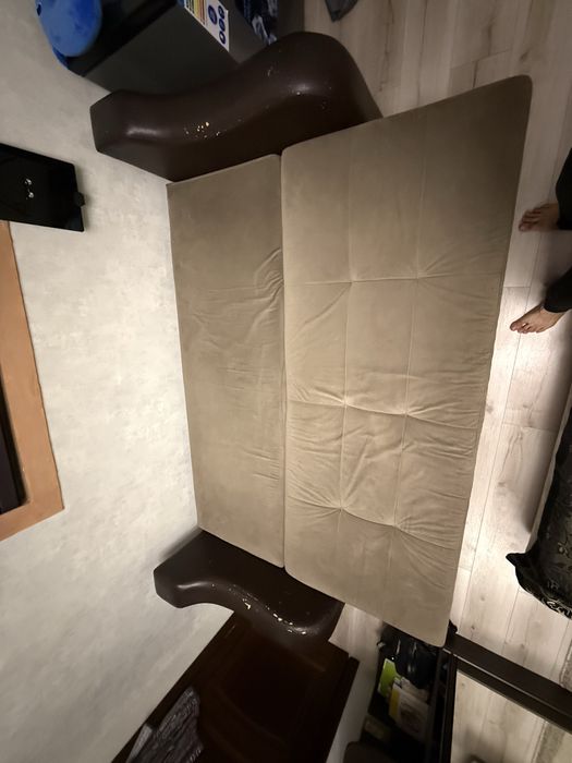 Продам диван в нормальном состоянии