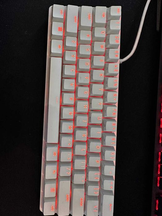 Геймърски сетъп в отлино състояние