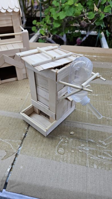 Домик и кормушка для хомяка