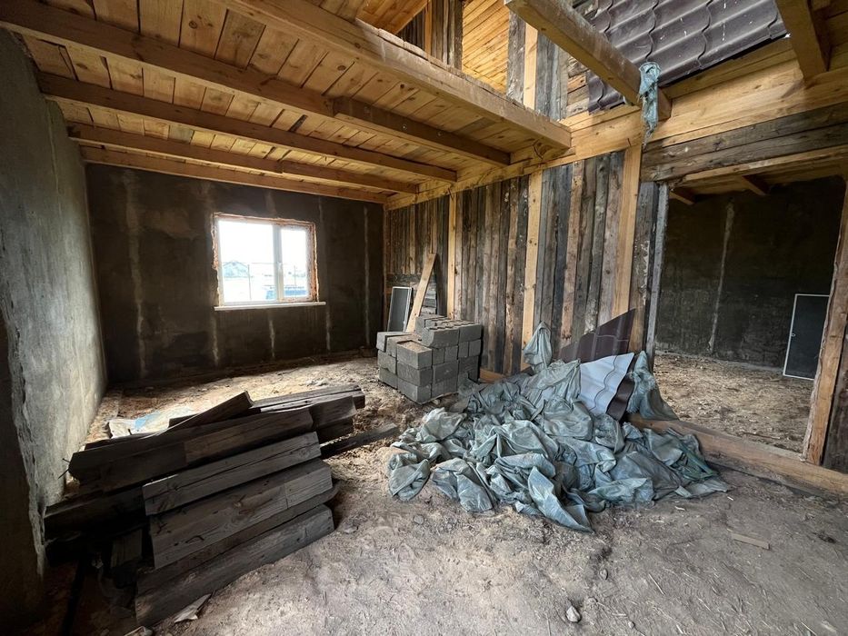 Недостроенный дом( коттедж) срочно