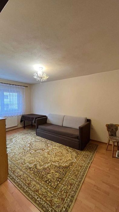 Garsoniera de inchiriat