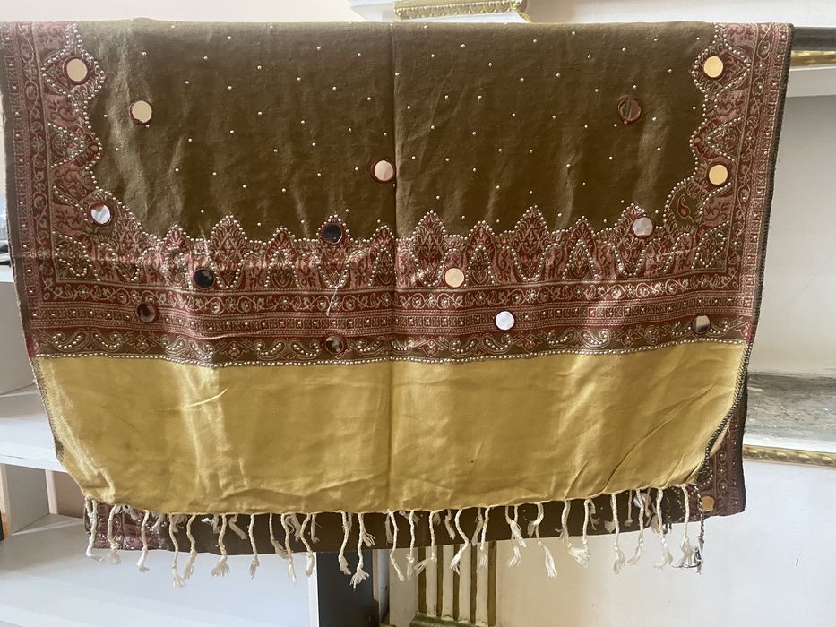 Шарфы мз Индии. Новые. Очень красивые