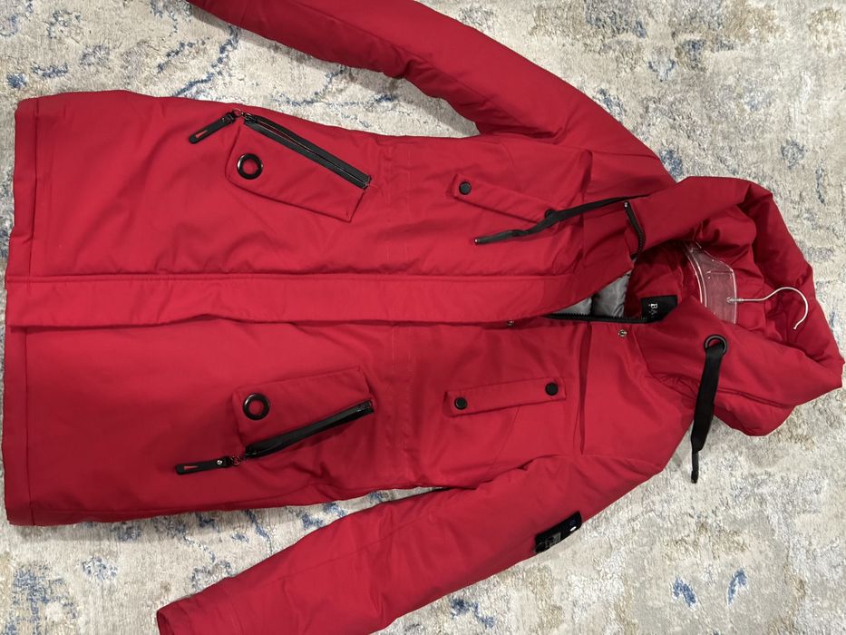 Продам зимнюю куртку