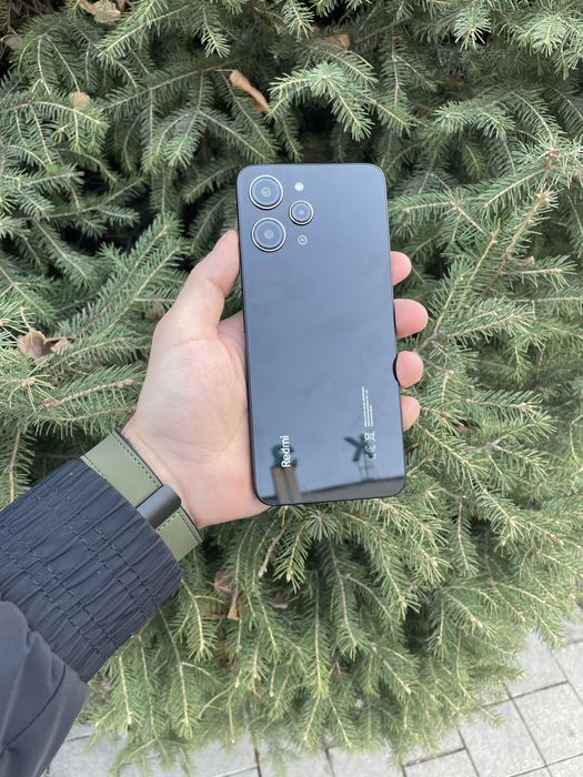 Продам телефон Redmi 12 256