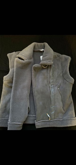 Модерен елек от велур