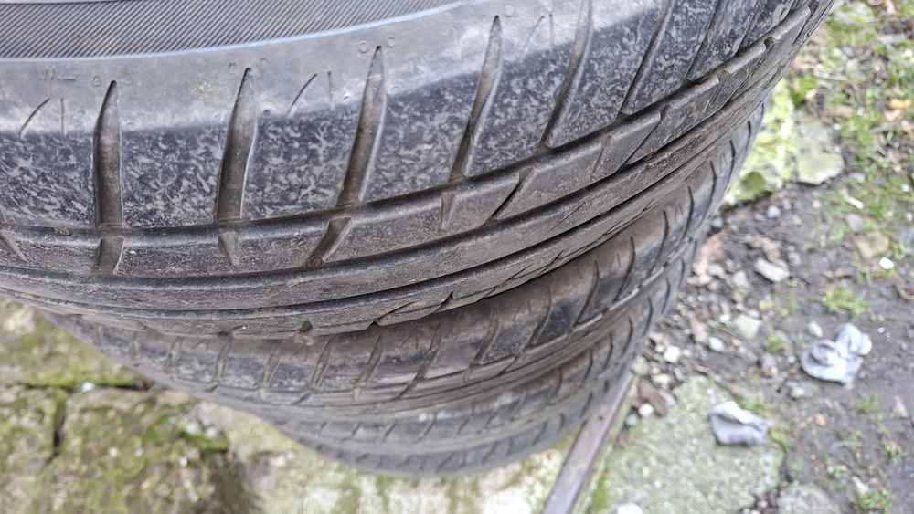 Anvelope de vara 215 60 16