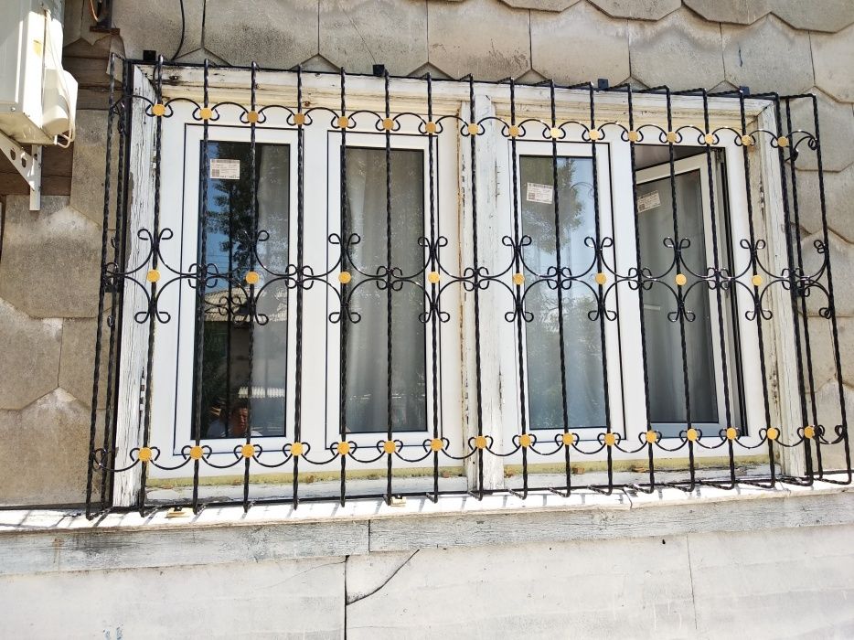 Изготовление решёток, навесов и металлоконструкций под заказ