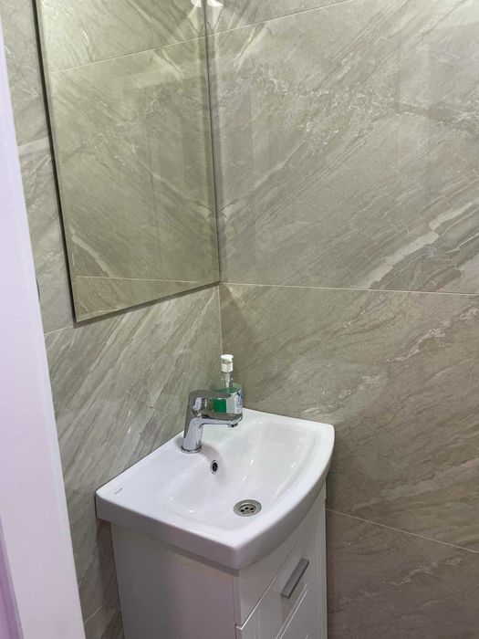 Дава се под наем Тристаен апартамент в Стара Загора, Център - 60 кв.м за 423.3 € - Снимка #15