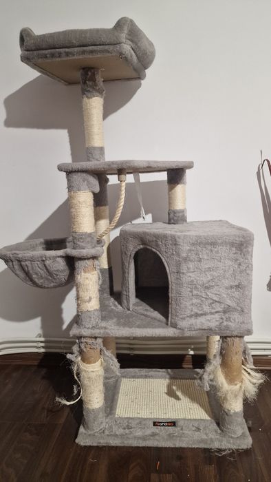 Anunț vânzare – accesorii pentru pisici (stare foarte bună / noi)