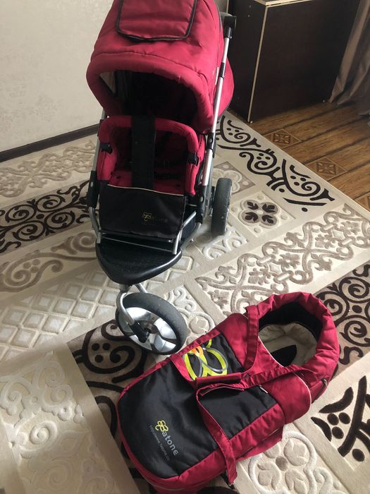 Коляска и сумочка