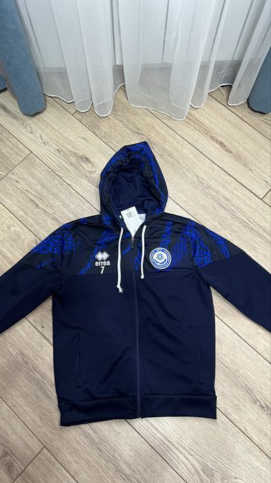 Продам кофту Кфф