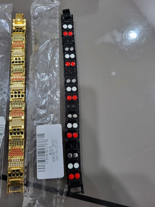 Магнитные браслеты.