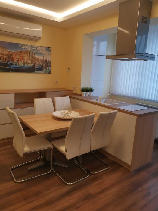 Дава се под наем Двустаен апартамент в София, Лозенец - 56 кв.м за 600 € - Снимка #1