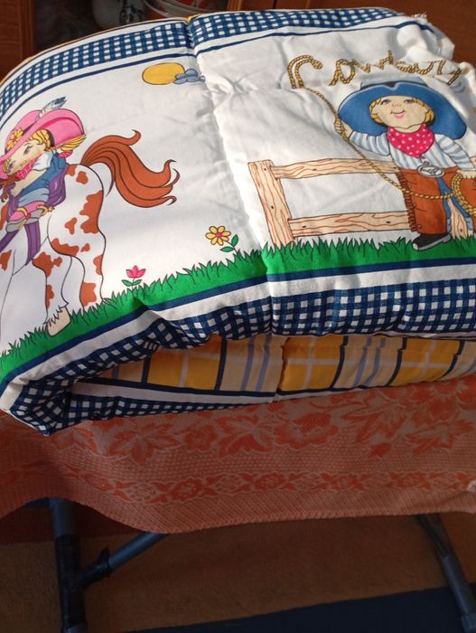 Продам детский набор,постельный