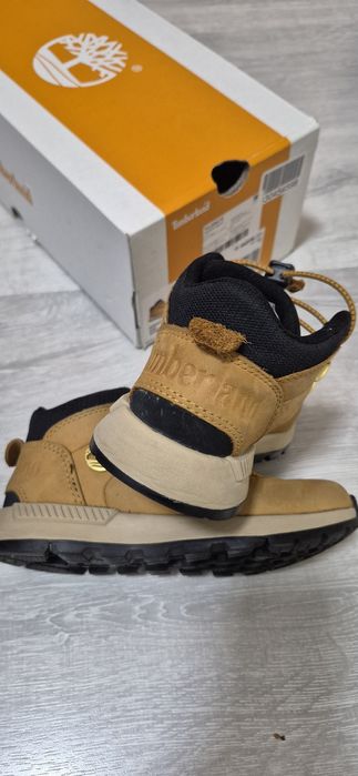 Тёплая детская обувь.