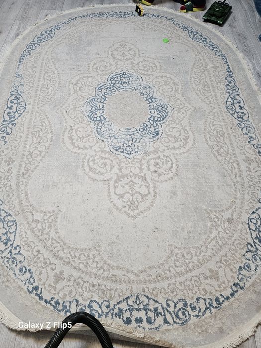 Продам очень красивый ковёр