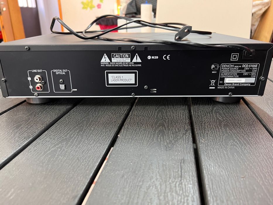 УСИЛВАТЕЛ TEAC A-X400

(Цената е за брой)