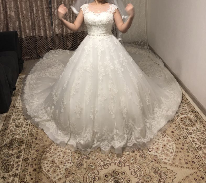 Свадебное платье