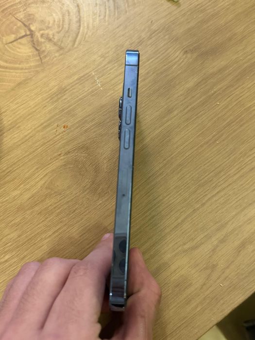 iPhone 13 Pro Cititi Descrierea