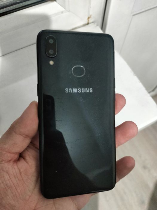 Продам Самсунг А10S 32гб