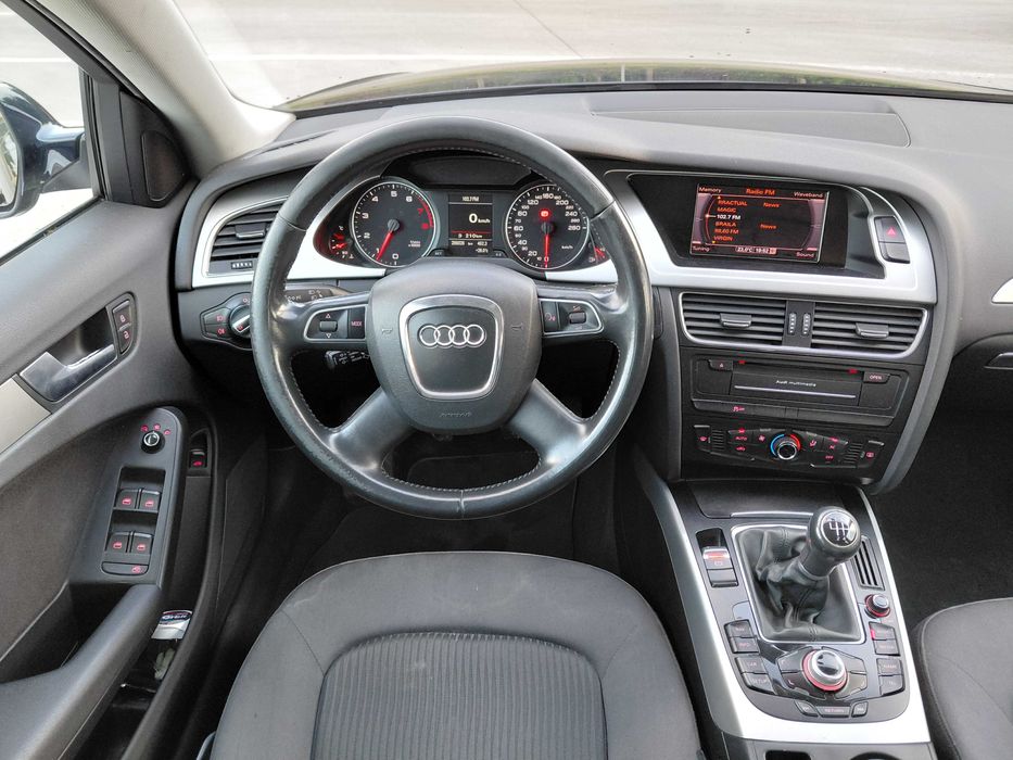 AUDI A4 2010 — imagine 3