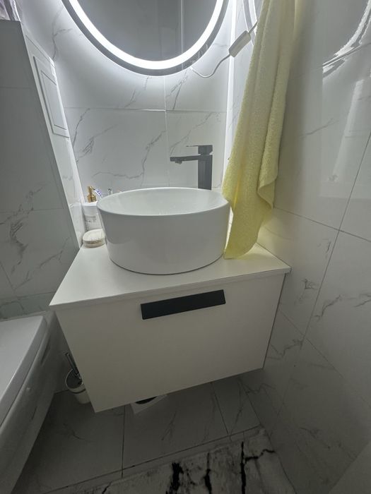 Раковина с тумбой