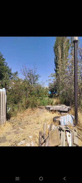Частный дом за городом.