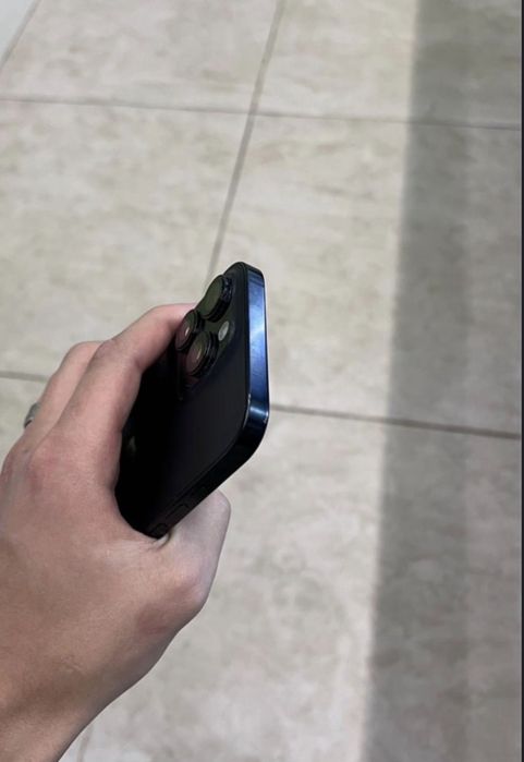 продам iphone 16 pro max