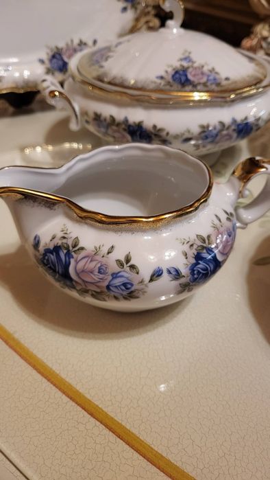 Сервиз за хранене