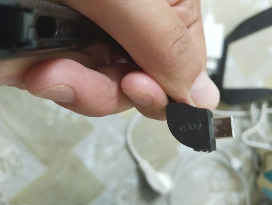 Продам карманную зарядку