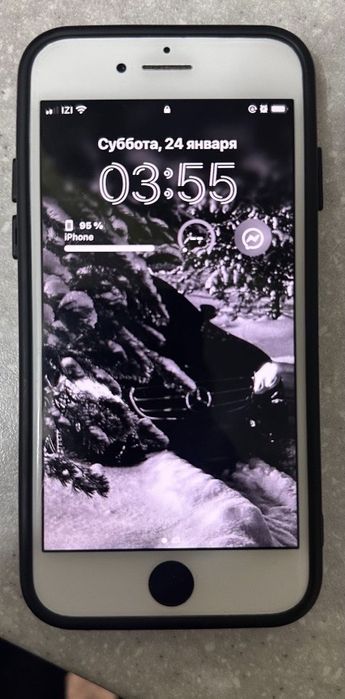 Продам срочно Iphone Se 2020