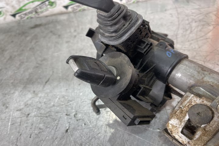 Contact cu cheie 24445098 / 24 445 098 Opel Corsa C