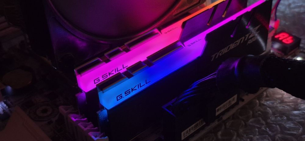 32GB RAM DDR4 3000MHz G.Skill Trident Z RGB