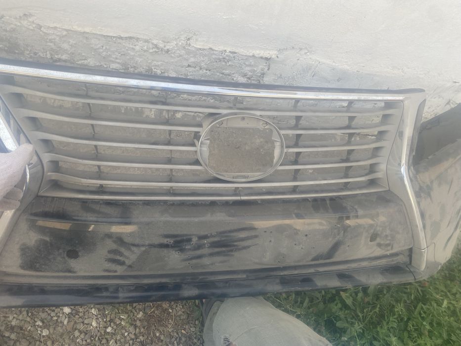 Бампер передний, от лексуса рх 350