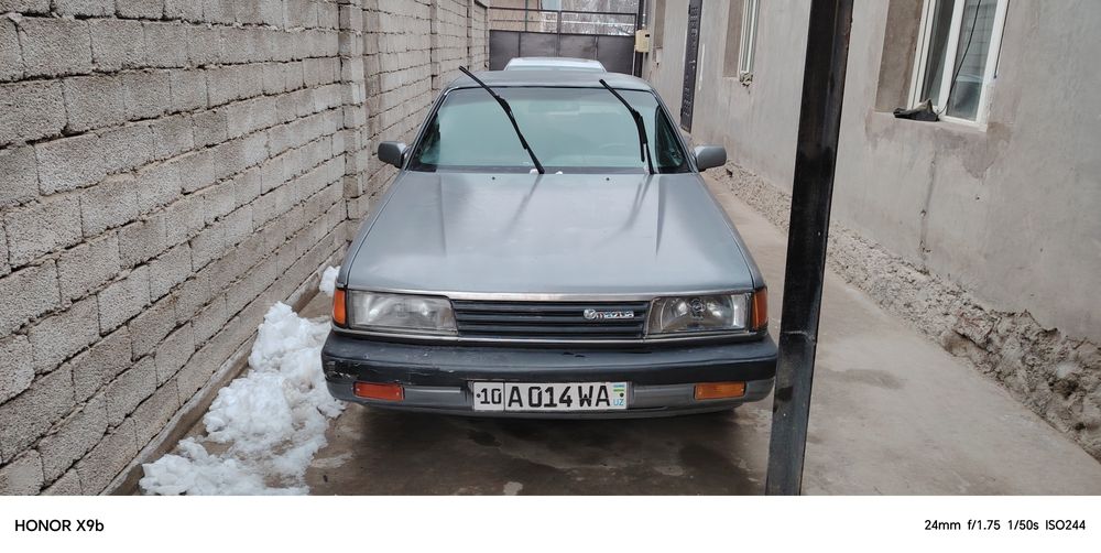 Продам мазду 929.Машина на ходу.