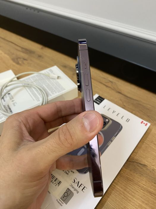 Продам iPhone 14 Pro 1 TB