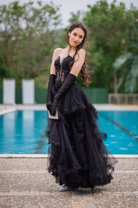 Черна бална рокля размер S