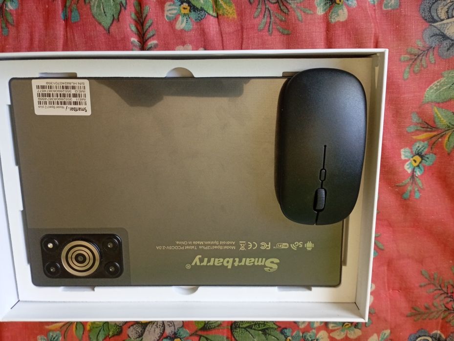 Продам планшет срочно