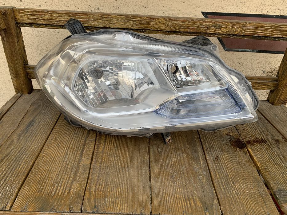 Фар Сузуки СХ4/Suzuki SX 4